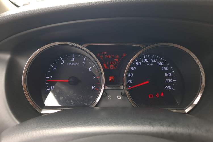 Used Nissan Livina 2013 1.6XL CVT Luxury Edition