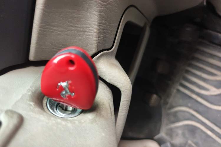 Used Suzuki Wagon R 2012 All-Purpose Model 1.4L Manual Standard Version Vehicle Key