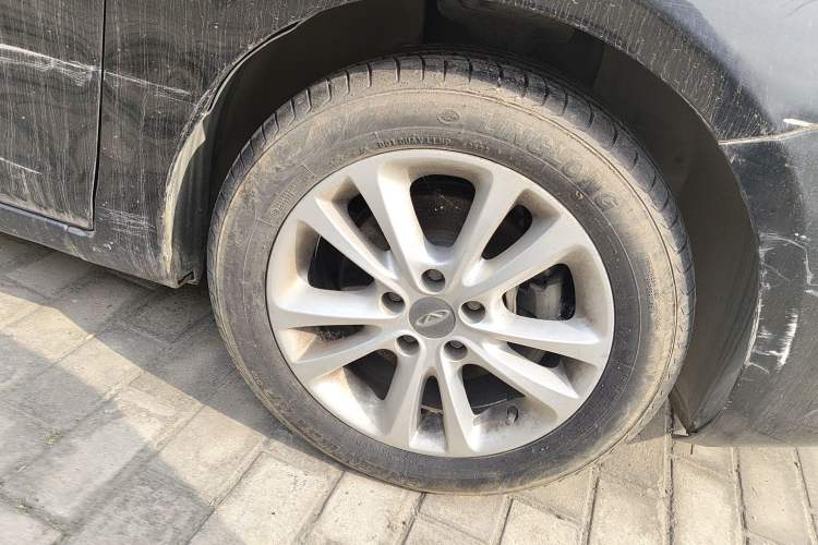 Used Chery Arrizo 7 2013 1.6L Manual Zhi Ling Edition Right Front Wheel Hub