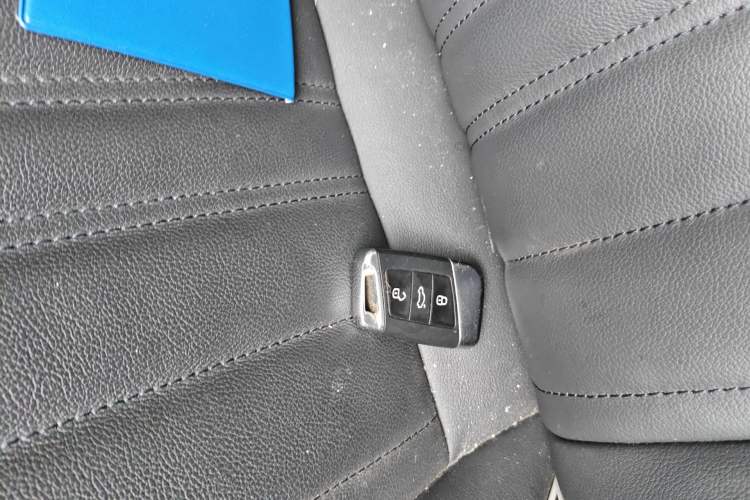 Used Volkswagen Passat 2022 330TSI Elite Edition Vehicle Key