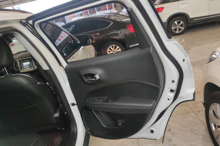 Used Jeep Compass 2017 200T Automatic Family Edition