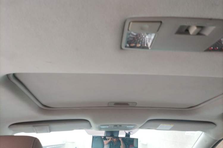 Used Mazda 8 2011 2.3L Ultimate Edition