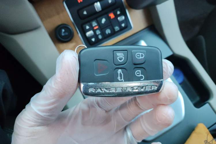 Used Land Rover Discovery 2014 3.0 SDV6 HSE Diesel Edition
