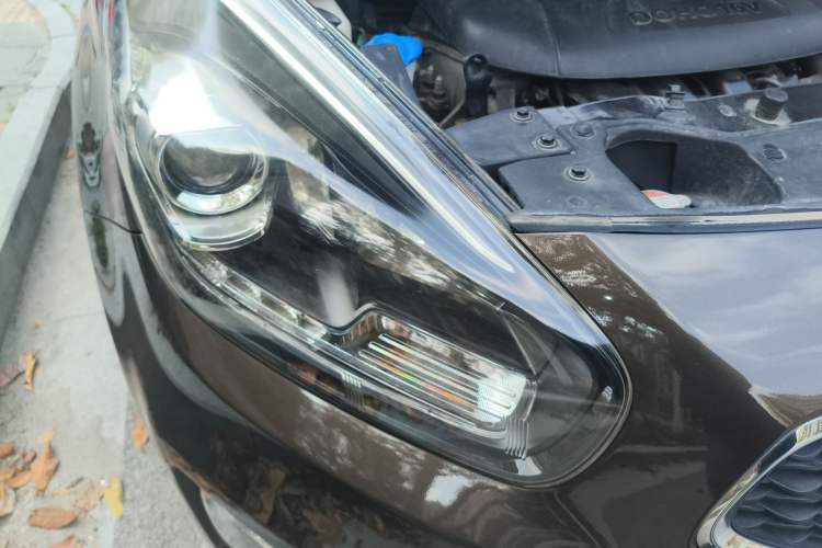 Used Kia Carens 2013 2.0L 7-Seater Automatic Comfort Edition China V Standard
