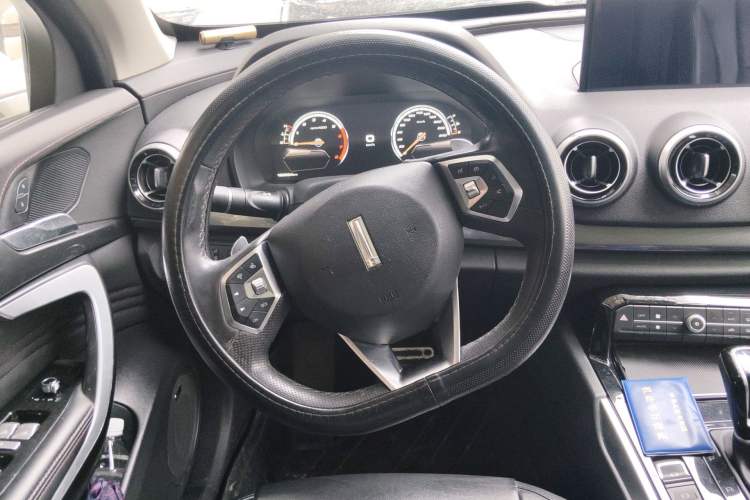 Used Wey VV7 2017 2.0T Flagship Model Steering Wheel