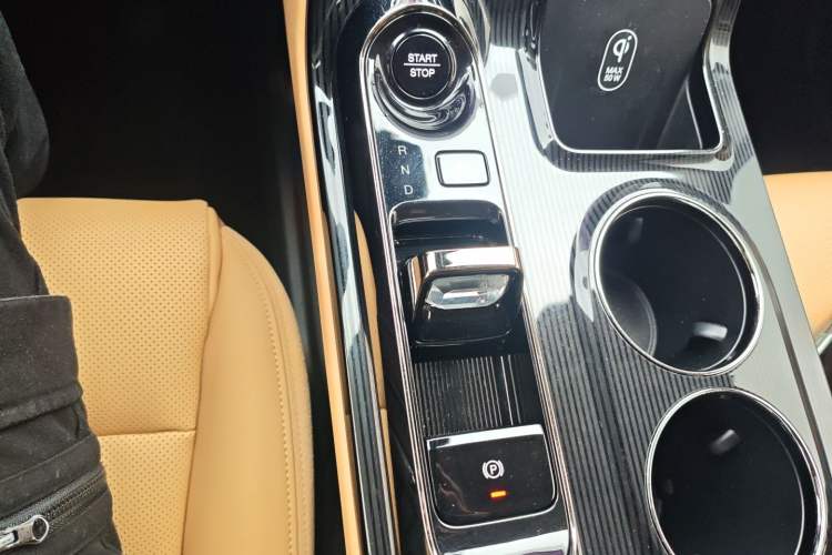 Used GAC Trumpchi E8 New Energy 2024 150km MAX+ Gear Lever