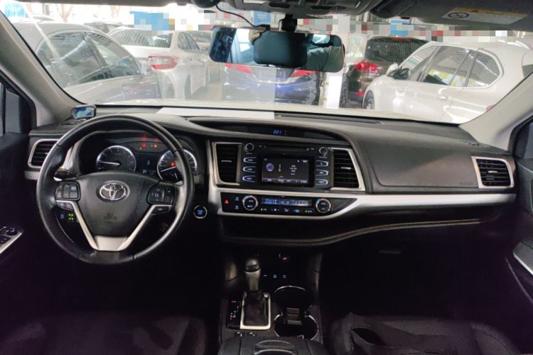 Used Toyota Highlander 2015 2.0T Four-Wheel Drive Luxury Edition 7-Seater Center Console