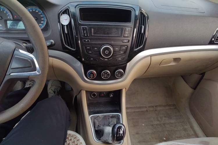 Used Baojun 730 2016 1.5L Manual Value Edition 5 Seats China V Emission Standard