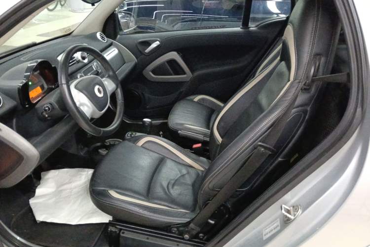 Used smart fortwo 2012 1.0 MHD Convertible Passion Edition
