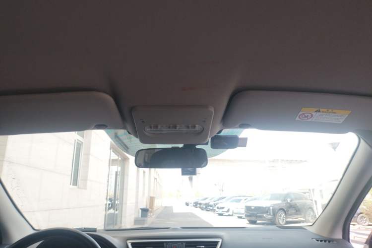 Used Nissan Qashqai 2016 2.0L CVT Elite Edition Headliner