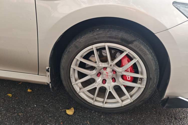 Used Toyota Camry 2018 Dual-Engine 2.5 HG Luxury Edition Right Front Wheel Hub