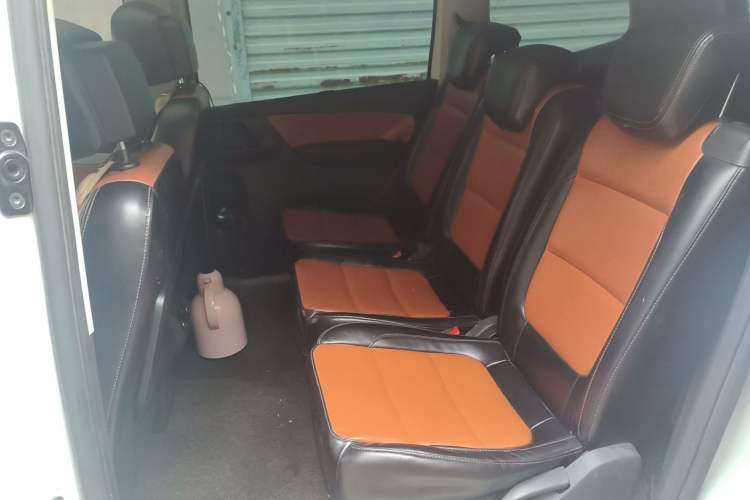 Used Volkswagen Sharan 2013 1.8TSI Standard Model
