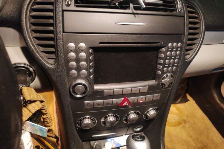 Used Mercedes-Benz SLK-Class 2004 SLK 200K Audio And AC Panel