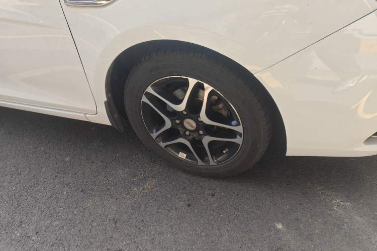 Used BYD G5 2014 1.5TID Automatic Flagship Model