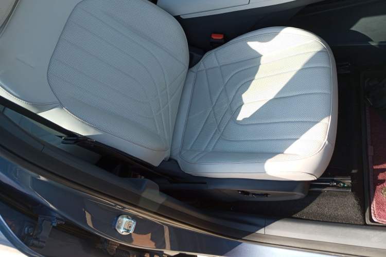 Used Geely Galaxy Xingjian 7 EM-i 2025 120km Exploration+ Version Right Front Seat