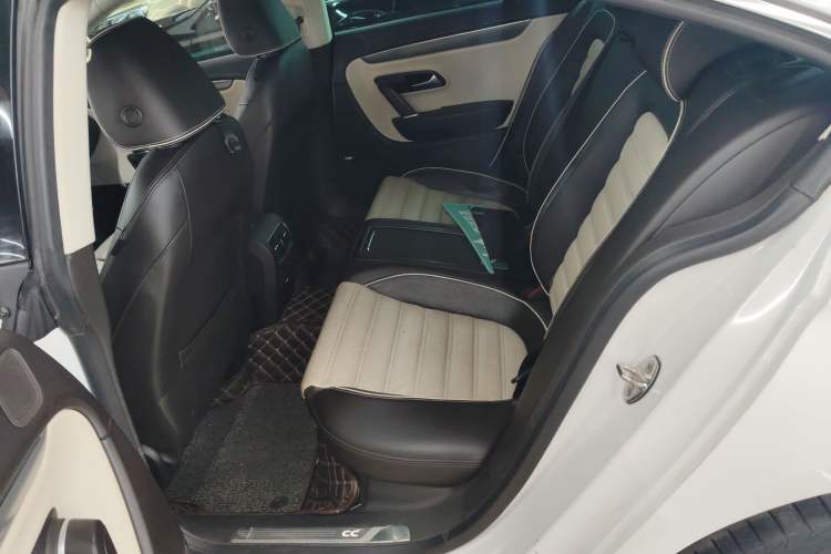 Used Volkswagen FAW-Volkswagen CC 2015 3.0 FSI V6 Left Rear Seat