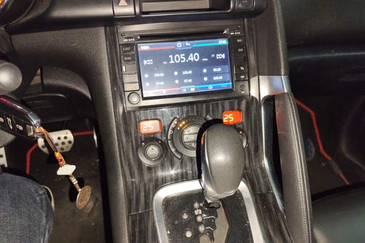 Used Peugeot 3008 2015 2.0L Automatic Trend Edition Audio And AC Panel