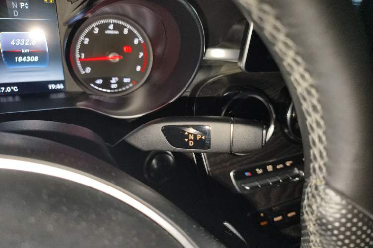 Used Mercedes-Benz C-Class 2015 Facelift C 200 L Gear Lever