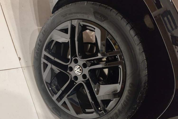 Used Volkswagen Teramont 2025 Tiguan Pro 450TSI Four-Wheel Drive Summit Edition
