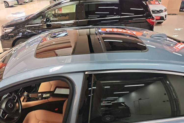 Used Volvo S90 2019 T5 Zhiyi Edition
