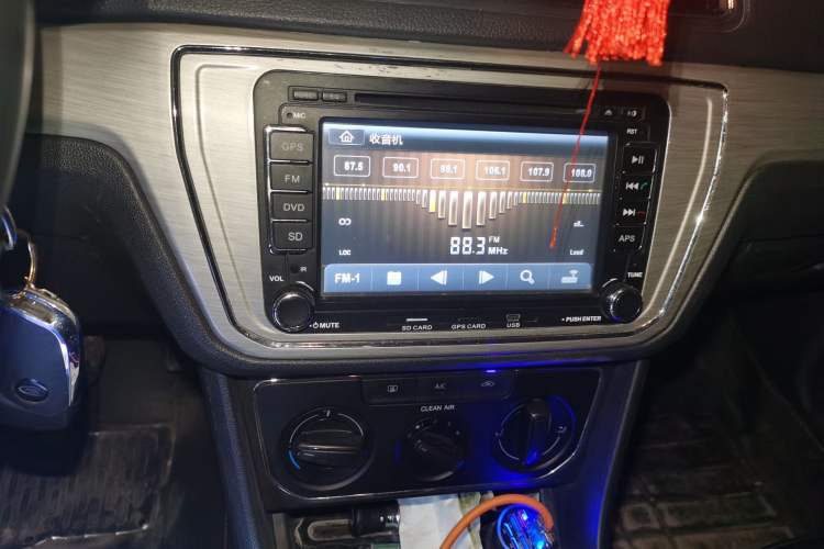 Used Volkswagen Lavida 2015 1.6L Manual Comfort Edition
