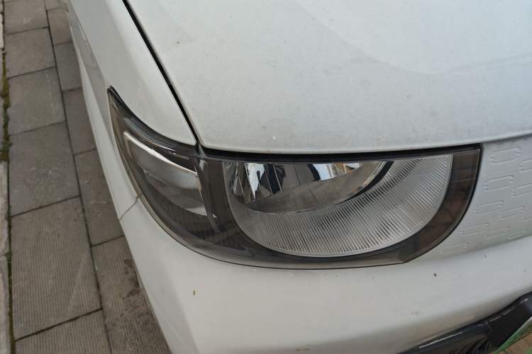 Used Chery QQ Ice Cream 2023 120km Ice Cream-Type Lithium Iron Phosphate Right Front Headlight