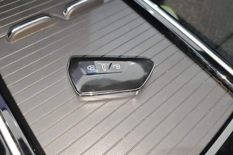 Used Volkswagen ID.4 X 2021 Pro Smart Long-Range Edition
