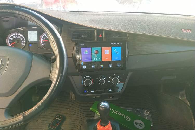 Used Jinbei Hiace X30 2020 1.5L Super-Comfortable Version China VI Standard SWC15M
