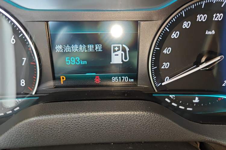 Ojetý Buick GT 2018 15T Dual-Clutch Elite Model China V Standard