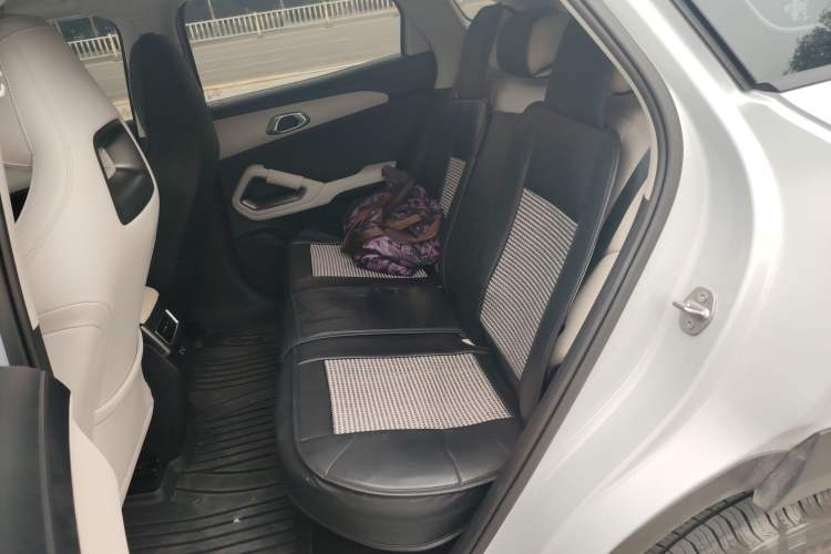 Used BYD Yuan UP 2025 Intelligent Driving Version 401 KM Dynamic Edition
