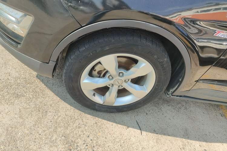 Used Zotye Domy X5 2015 1.5T CVT ZhiXian Trim China V Standard
