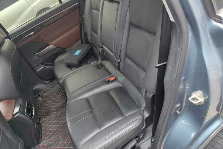 Used GAC Trumpchi GS8 2017 320T Four-Wheel Drive Luxury Smart Connectivity Version (7 Seats) Left Rear Seat