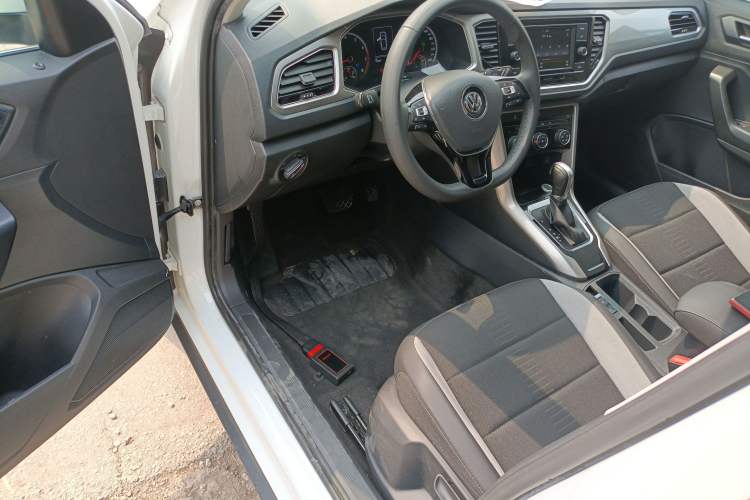 Used Volkswagen T-ROC 2020 230TSI DSG Two-Wheel Drive Advanced Version