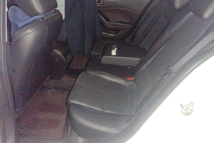 Used Mazda Mazda 3 Axela 2017 Sedan 2.0L Automatic Prestige Model China V Standard
