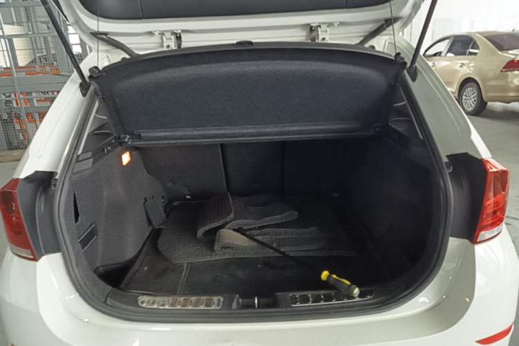 Used BMW X1 2015 sDrive18i Leading Edition

