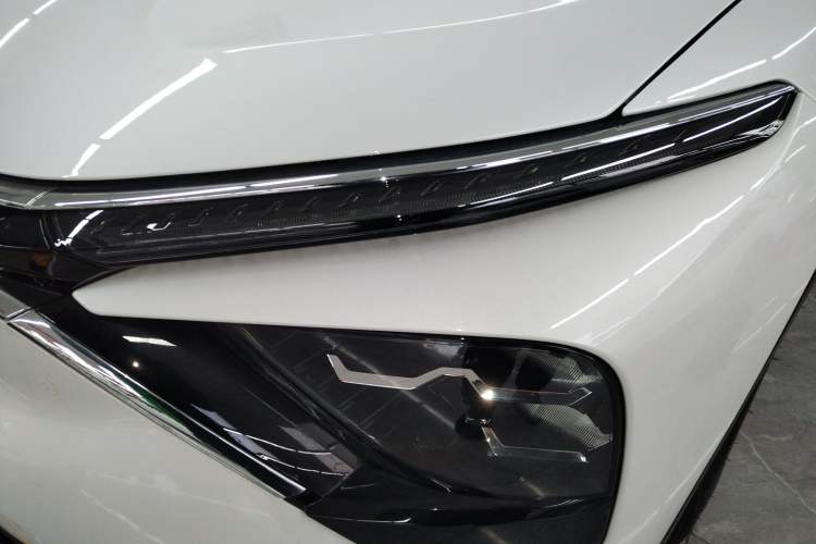 Used Citroen C5 X 2025 Model 1.6T Overseas Edition
