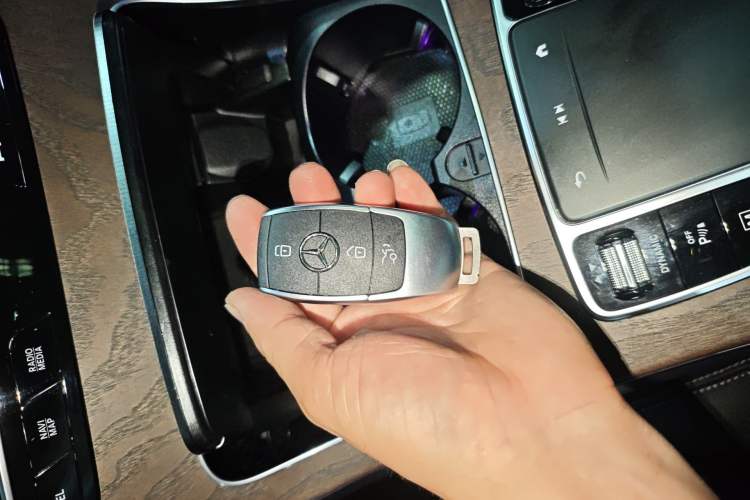 Used Mercedes-Benz GLC 2022 Refreshed GLC 300 L 4MATIC Dynamic Edition Prestige Version Interior 1