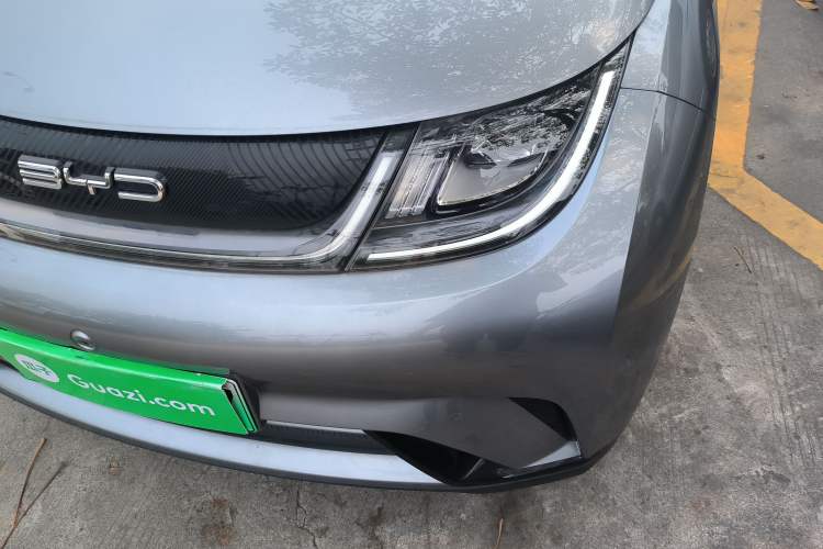 Used BYD Dolphin 2023 420 km Free Version
