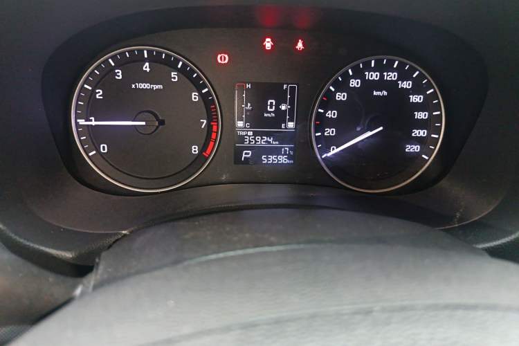 Used Hyundai ix25 2015 1.6L Automatic Two-Wheel Drive Smart GLS Trim
