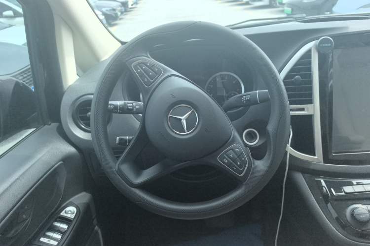 Used Mercedes-Benz Vito 2020 2.0T Elite Version 7 Seats