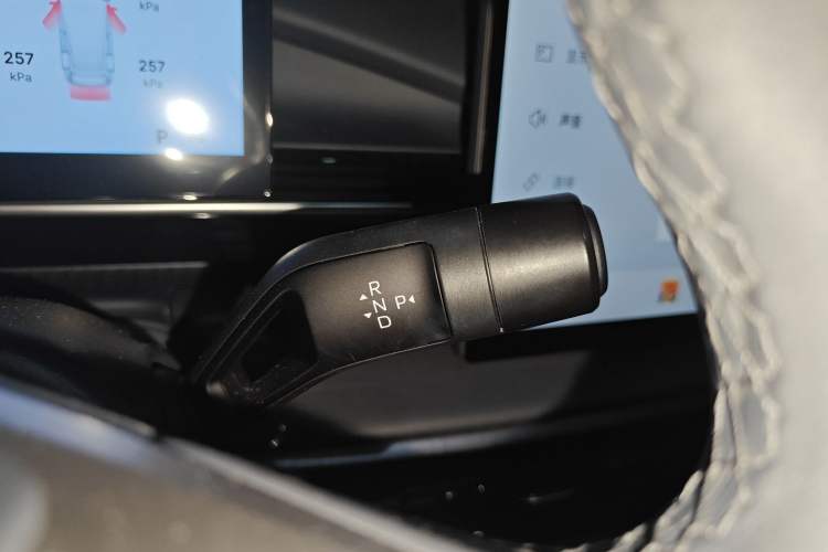 Used Geely Galaxy E5 2024 440km Launch Edition Gear Lever