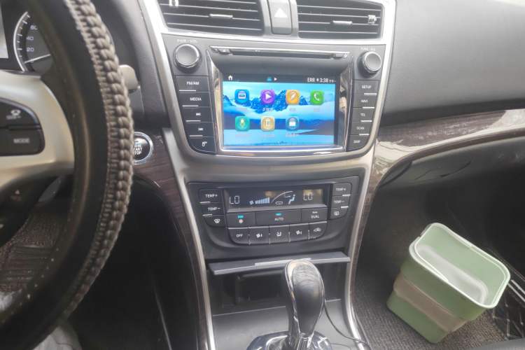 Used CHANGAN Raeton 2014 1.8T Automatic Prestige Anniversary Edition China V Standard Audio And AC Panel