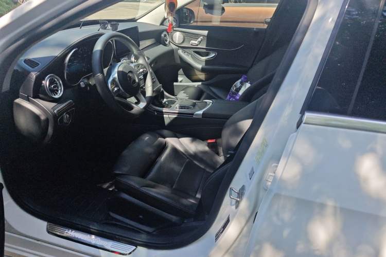 Used Mercedes-Benz C-Class 2021 C 200 L Fashion Edition Sport Version Left Front Seat