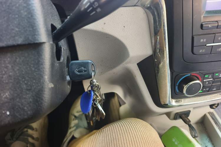 Used Jinbei New Hiace X30L 2016 1.5L Wealth Edition Van DLCG14