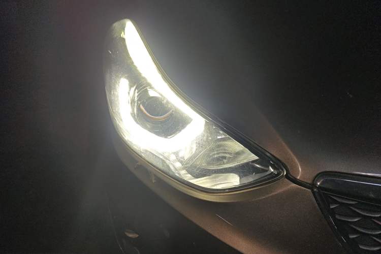 Used Hyundai Elantra (5th Generation / Langdong) 2016 1.6L Manual Luxury Model
