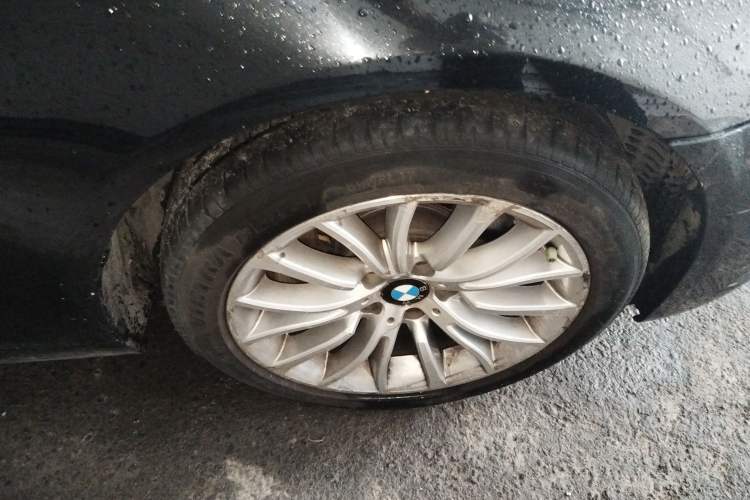 Used BMW 5 Series 2014 520Li Elegant Model
