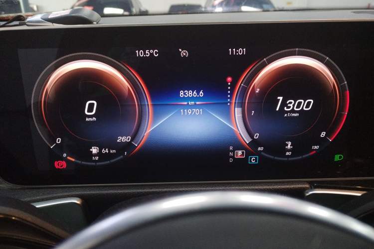 Used Mercedes-Benz GLB 2020 Facelift GLB 200 Fashion Edition Instrument Cluster