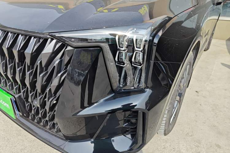 Used GAC Trumpchi GS8 2022 Dual-Engine Series 2.0TM Two-Wheel Drive Prestige Edition (7 Seats) Left Front Headlight