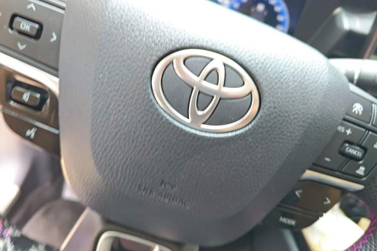 Used Toyota Camry 2024 Dual-Motor 2.0 HE Elite Edition Vehicle Key