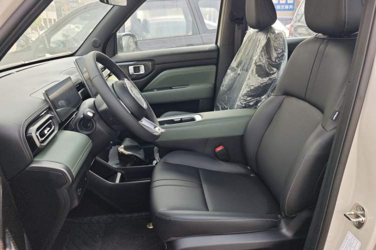 Used Baojun Spark EUV 2026 Model 301km Coffee Entrepreneur Edition
